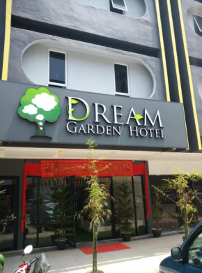 Отель Dream Garden Hotel  Кланг